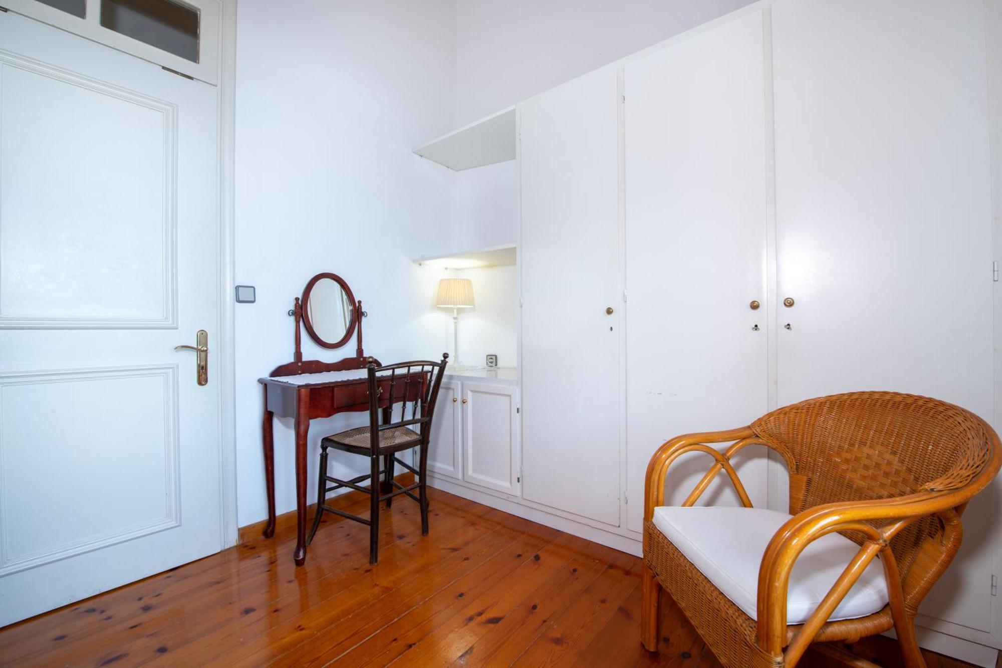Ismini Apartments คาลีเวส ภายนอก รูปภาพ
